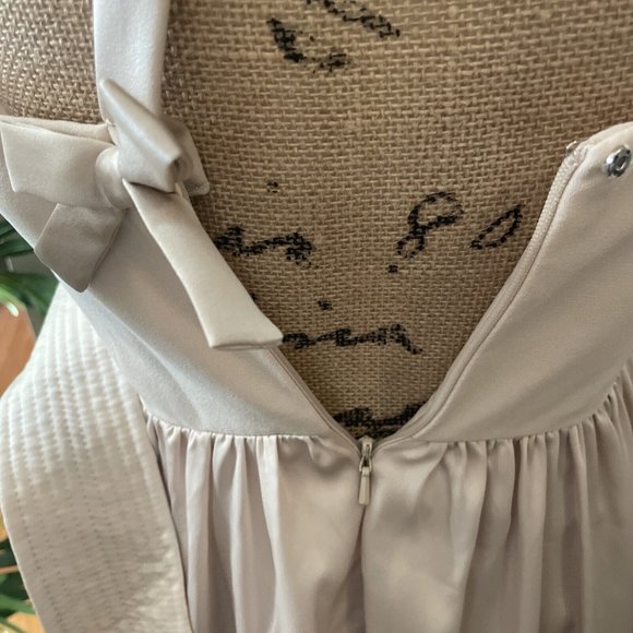 | White by Vera Wang | Halter V-Neck Bridesmaids Dress with Sash - Size 0 - Picture 12 of 13